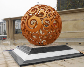 不銹鋼雕塑價格的影響因素有哪些？