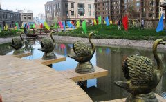 銅雕塑廠家分析銅雕塑選擇應該注意哪些問題？